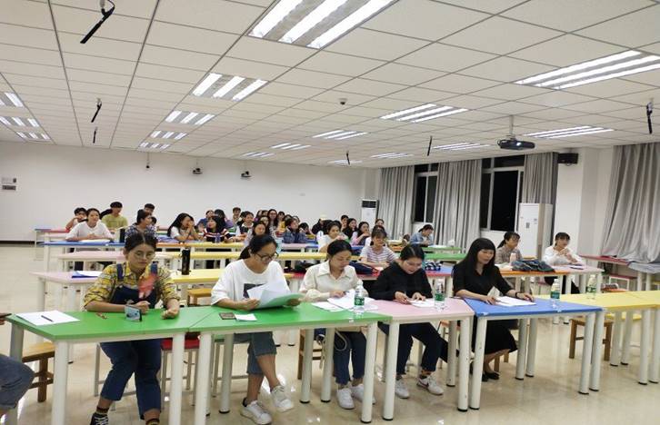 图1 赛课活动现场